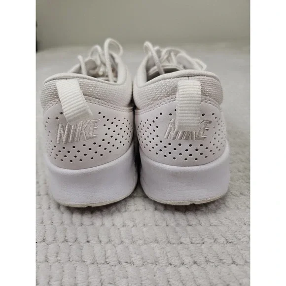 Nike Air Max Thea Womens 9 Sneakers Shoes Triple White 599409 115 - Picture 4 of 10